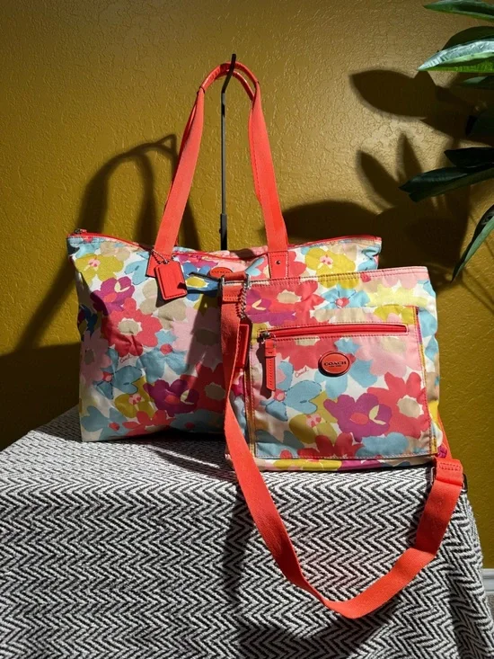 Coach 3pc Getaway Floral Travel Set Weekender Pouch & Crossbody - Picture 10 of 16